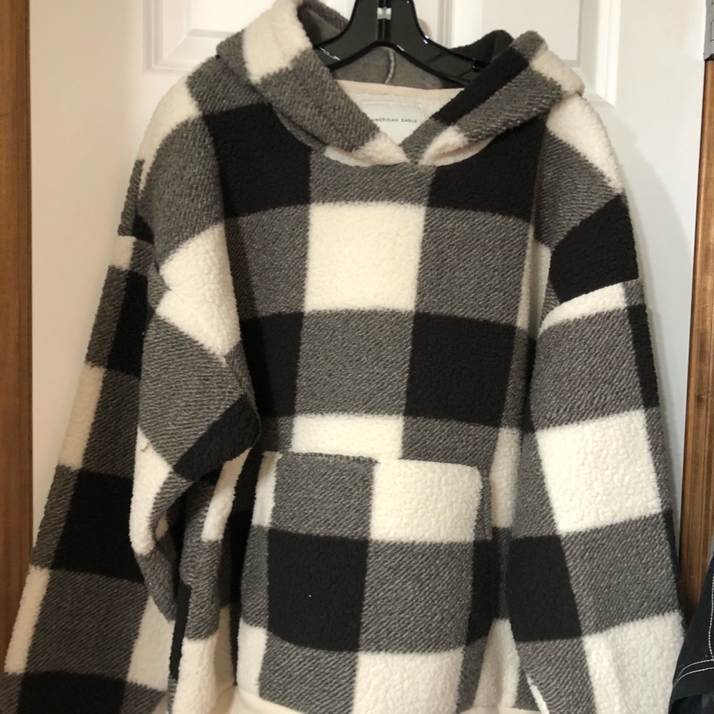 American Eagle Sherpa hoodie. NWOT. Large